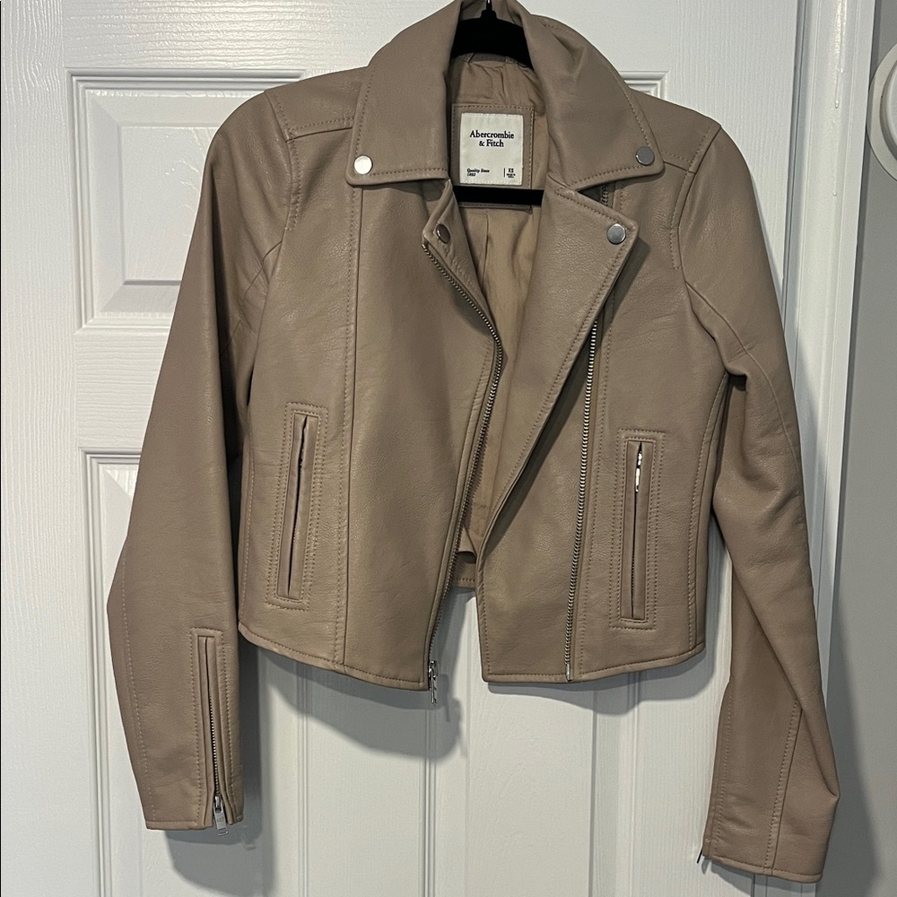 Abercrombie & Fitch Women's Tan vegan Leather Jacket XS